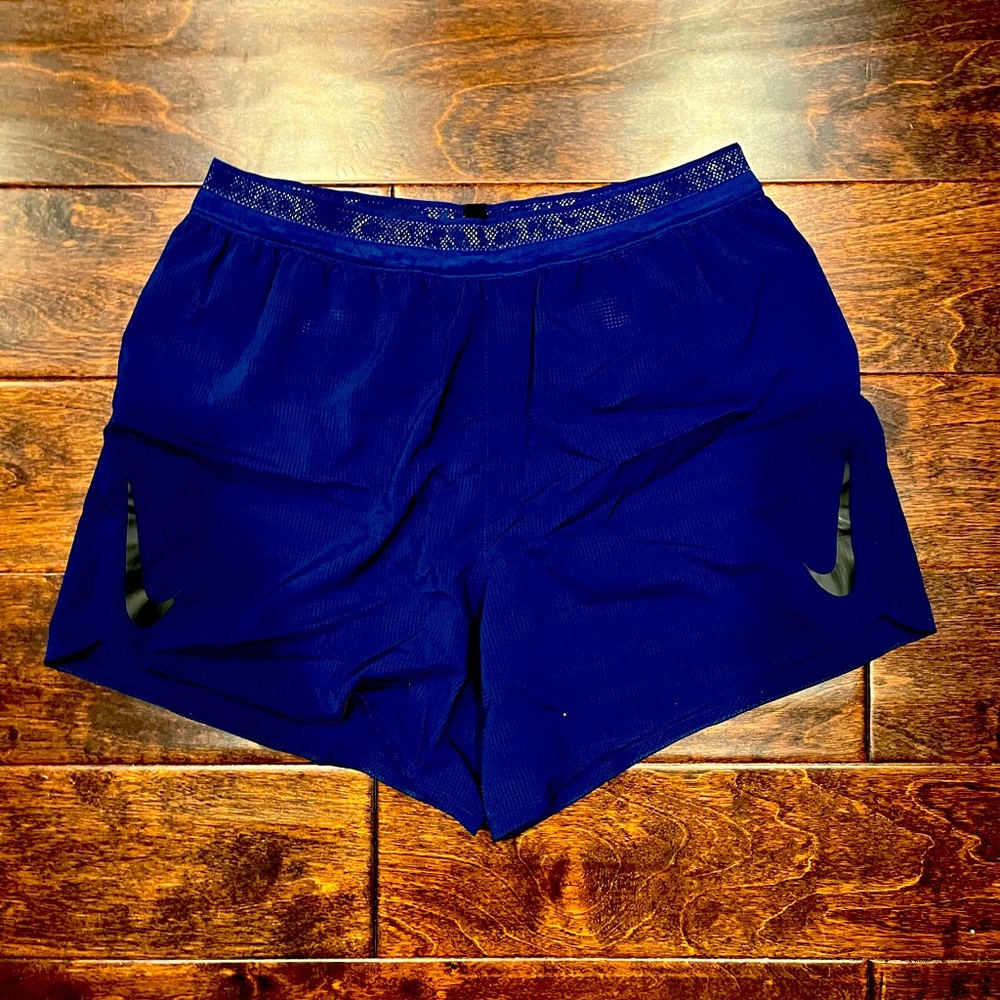 Nike Aroswift running short “racing”